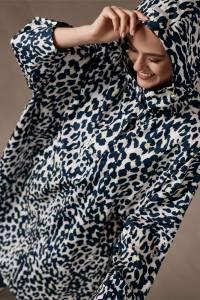 341124-141-785-model-1